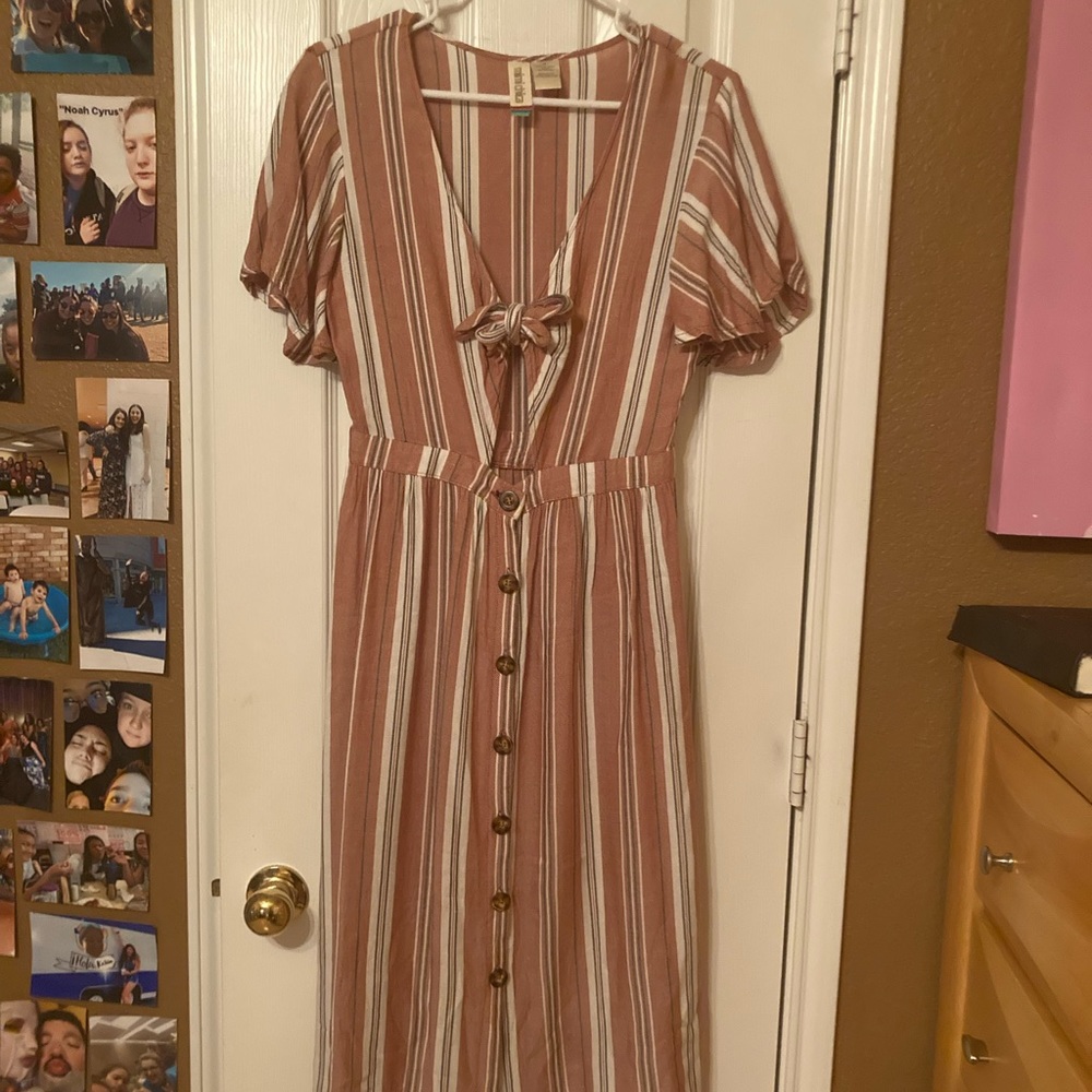 Mimi Chica Medium Tie-Front Dress
